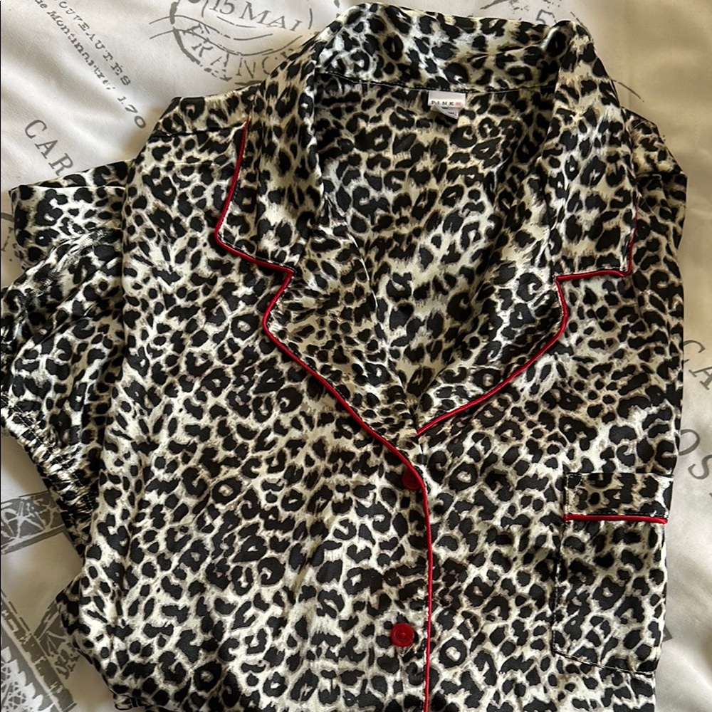 PINK Victoria's Secret Leopard Print Pajama Set